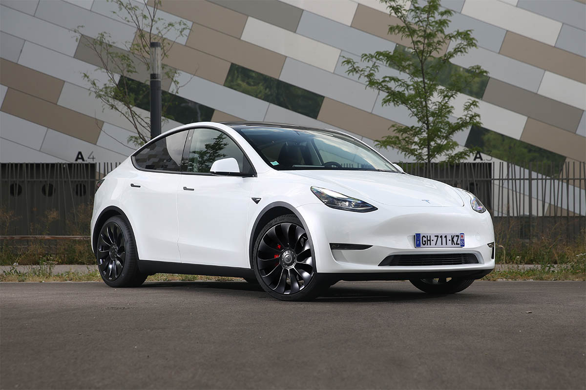 https://cdn.automobile-propre.com/uploads/2022/07/Essai-Tesla-Model-Y-Performance-Supertest-07.jpg