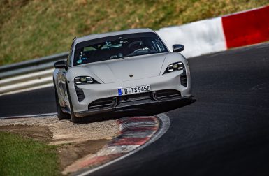 La Porsche Taycan reprend le record électrique sur le Nürburgring à la Tesla Model S Plaid