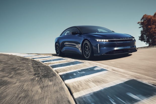 La Lucid Air Sapphire accélère plus fort qu’une Formule 1