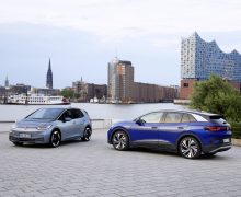 Voitures électriques : Volkswagen ne compte pas suivre la guerre des prix lancée par Tesla