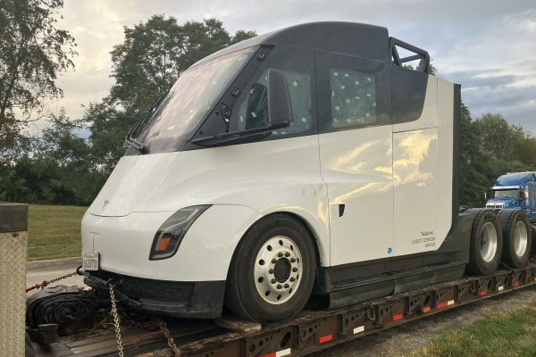Camion électrique – La production du Tesla Semi démarre enfin et Pepsi recevra les premiers exemplaires