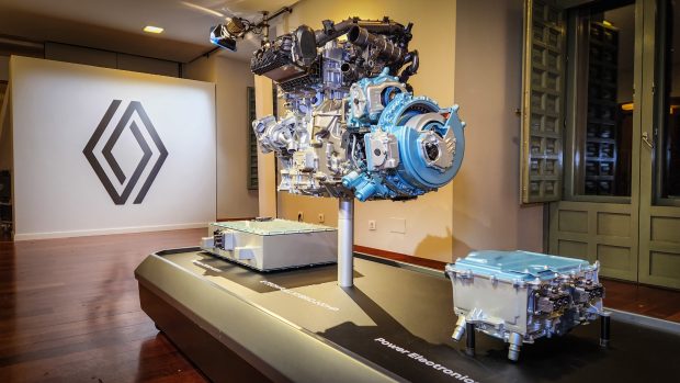Vidéo – Renault e-Tech Full Hybrid : que se cache-t-il derrière la deuxième génération de ce moteur ?