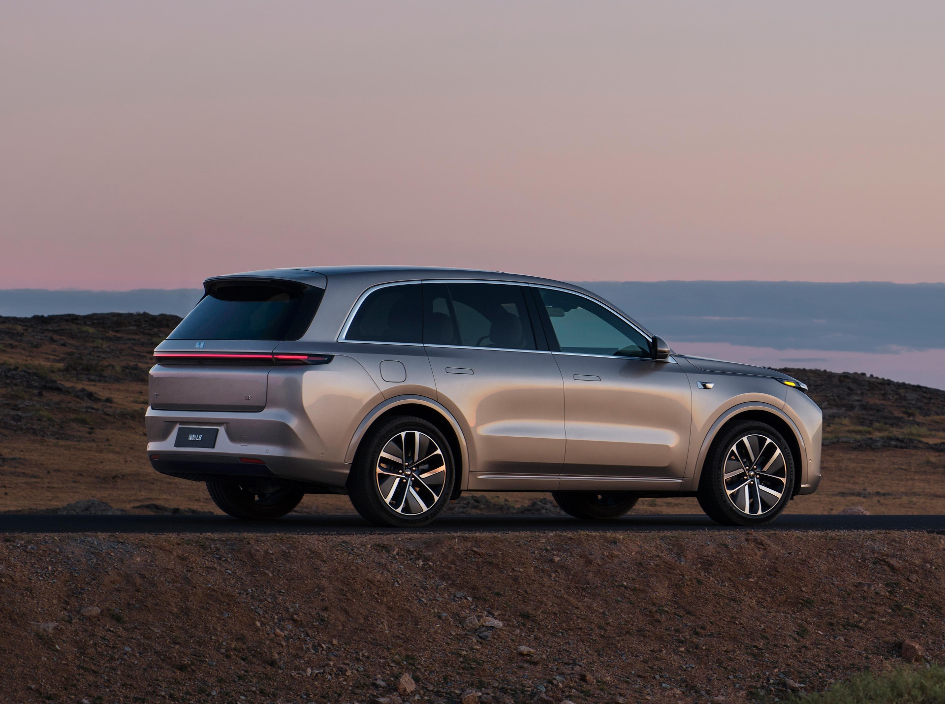 LI Auto remplace le One par les L7 et L8, toujours avec prolongateur d ...