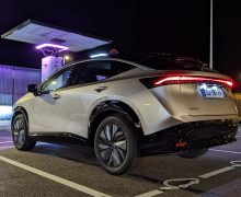Supertests 2022 : quelles voitures électriques rechargent le plus vite ?