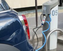 Ouest Charge, Belib’ – Augmentation des tarifs des réseaux de recharge : et ce fameux bouclier, alors ?