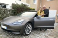 Témoignage – Ce couple fait 50 000 km par an avec leurs Tesla Model 3 et MG4