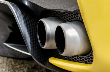 Émissions de CO2 : Polestar et Rivian alertent l’industrie automobile