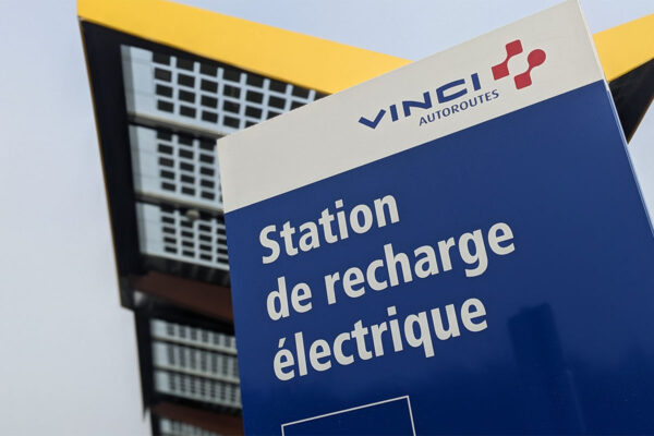 La barre des 1000 stations de recharge rapide en France a été franchie