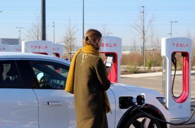 Bornes de recharge : le Chargemap Pass peut désormais être utilisé sur les Superchargeurs Tesla