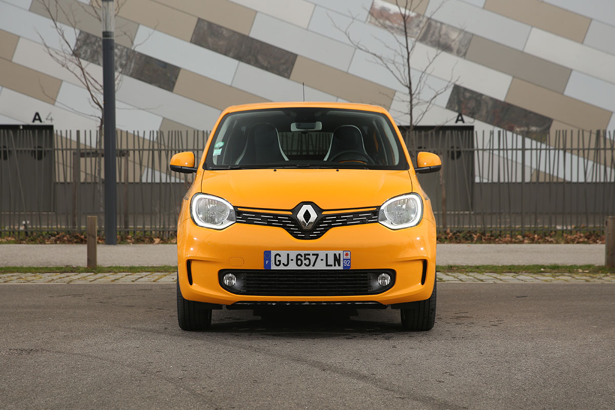 https://cdn.automobile-propre.com/uploads/2023/03/Essai-Supertest-Renault-Twingo-e-Tech-02.jpg