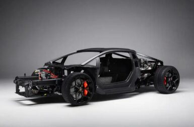 La première Lamborghini hybride rechargeable aura un tout nouveau châssis