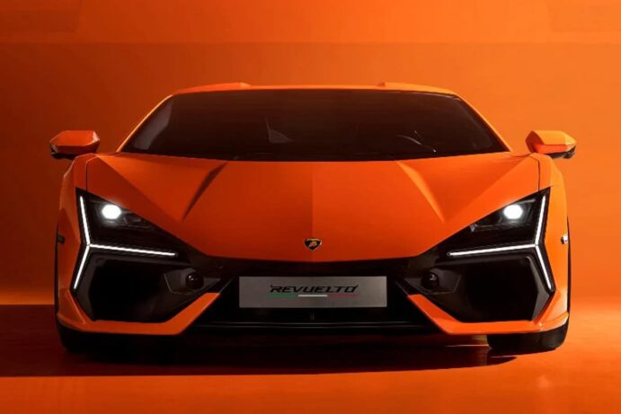 Lamborghini Revuelto PHEV : tout savoir sur la supercar hybride