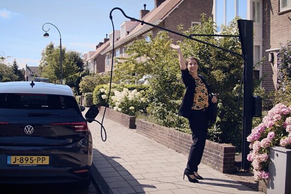 10 exemples qui montrent que la recharge de voiture électrique peut se passer de bornes