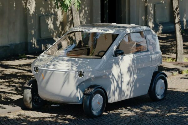 Cette mini voiture électrique en kit se veut la Smart du futur