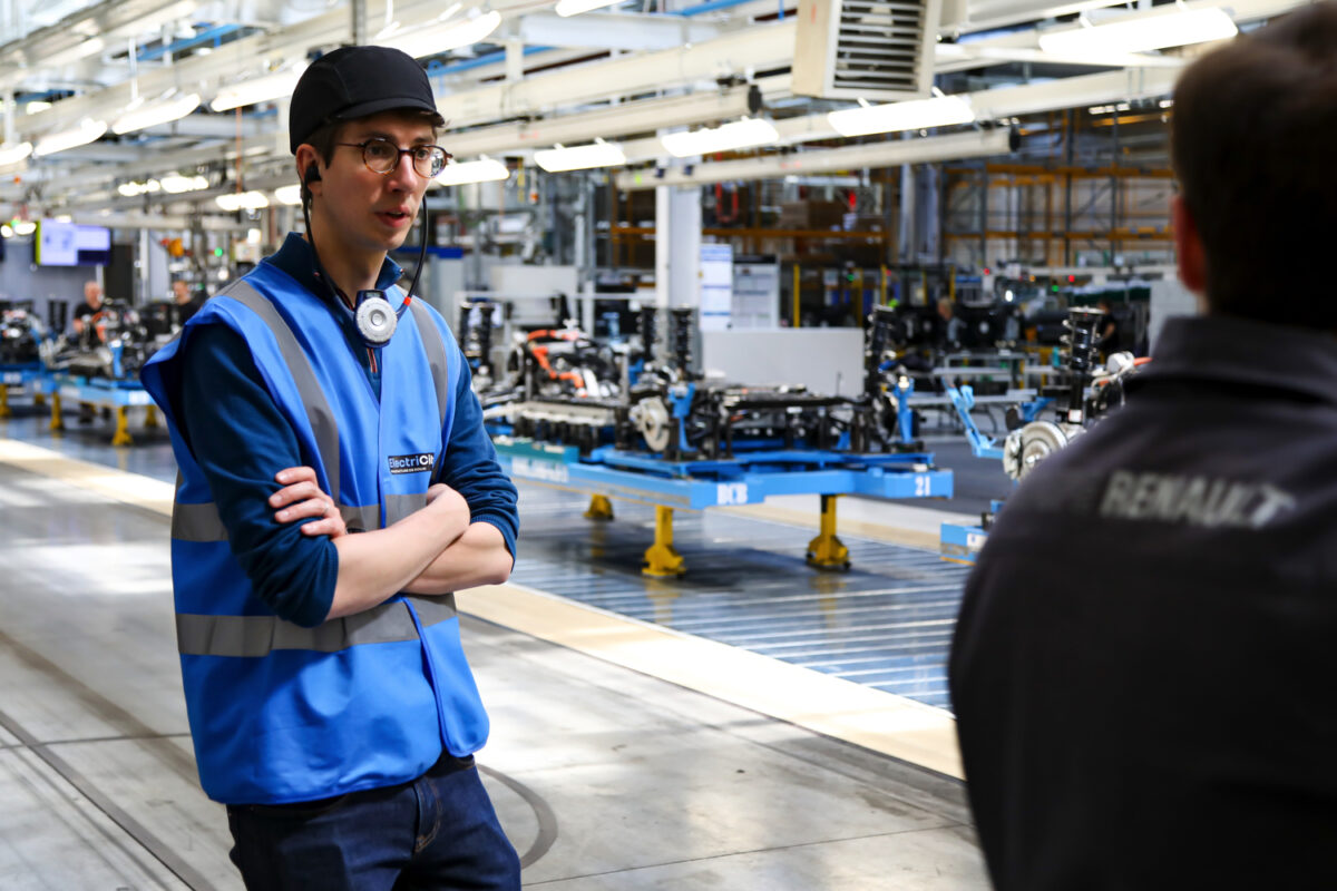 Renault Megane E-Tech : un propriétaire découvre l'usine de Douai