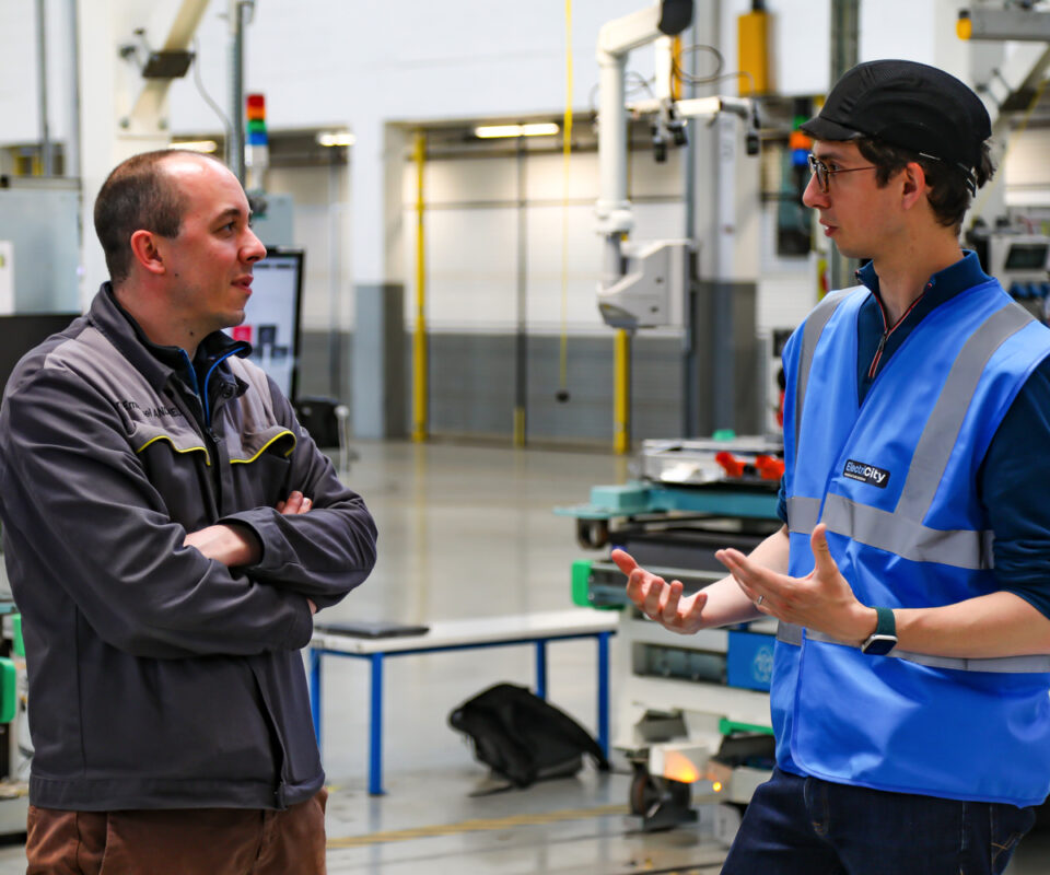 Renault Megane E-Tech : un propriétaire à la découverte de l’usine de Douai