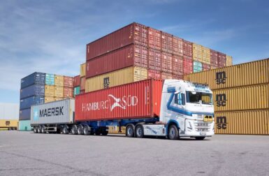 Volvo Trucks livre des camions électriques 74 tonnes en Suède