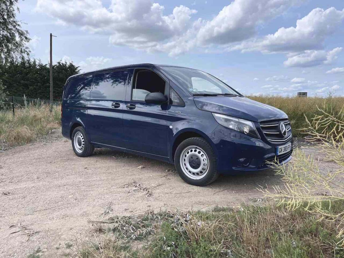 Automobile/Utilitaire. Mercedes Vito: une mise à niveau très subtile et  une version électrique