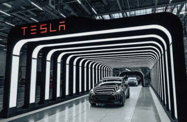 Bruno Le Maire est « prêt à mettre de l’argent sur la table » pour faire venir Tesla en France