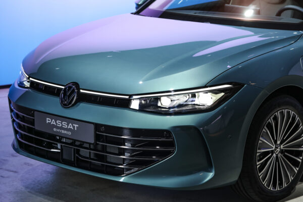 IAA Munich 2023 – Volkswagen Passat eHybrid : premier contact avec le break hybride rechargeable