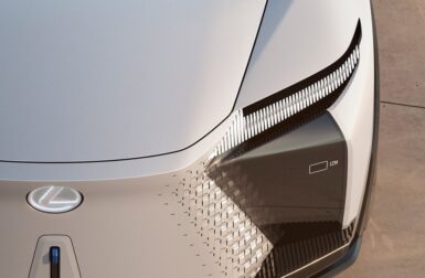 Lexus présentera un concept de berline électrique en octobre au salon de Tokyo