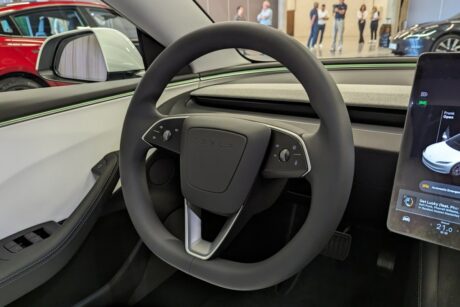 Tesla Model 3 : cette vidéo détaille le fonctionnement du tableau de bord  tactile - Numerama