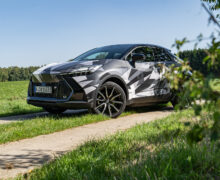 Prise en main – Toyota C-HR 2024 : que vaut le SUV compact devenu hybride rechargeable ?