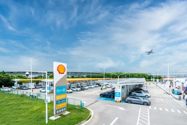 En Chine, Shell ouvre une station de recharge géante