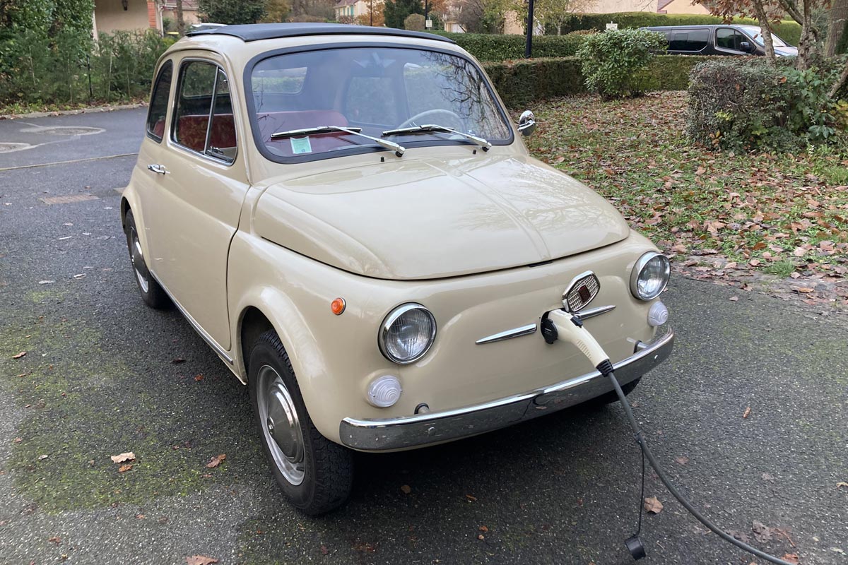 Fiat 500 de 1965 rétrofitée