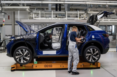 Volkswagen met en pause la production de ses voitures électriques pour une raison surprenante