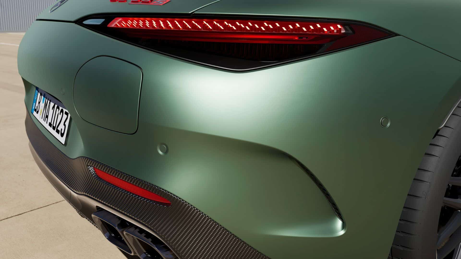 Mercedes-AMG SL 63 S E Performance: fiche technique