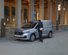 Ford : l’utilitaire Transit Connect reçoit une version hybride rechargeable