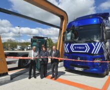 Près de Rouen, Milence inaugure sa première station de recharge pour camions électriques en France