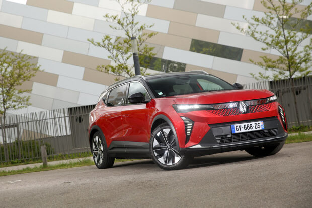 eTrophées AM-AM 2024 : le Renault Scenic e-Tech gagne le titre de la meilleure voiture électrique