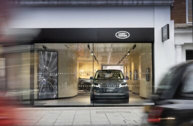 Jaguar Land Rover signe un partenariat pour améliorer les batteries de ses voitures électriques