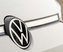 Voiture électrique à moins de 20 000 € : Volkswagen tourne le dos à Renault