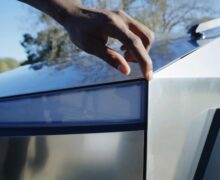 Tesla Cybertruck : un propriétaire s’entaille le poignet sur une arête tranchante du pick-up