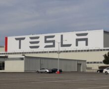 Cette usine de Tesla polluerait beaucoup trop
