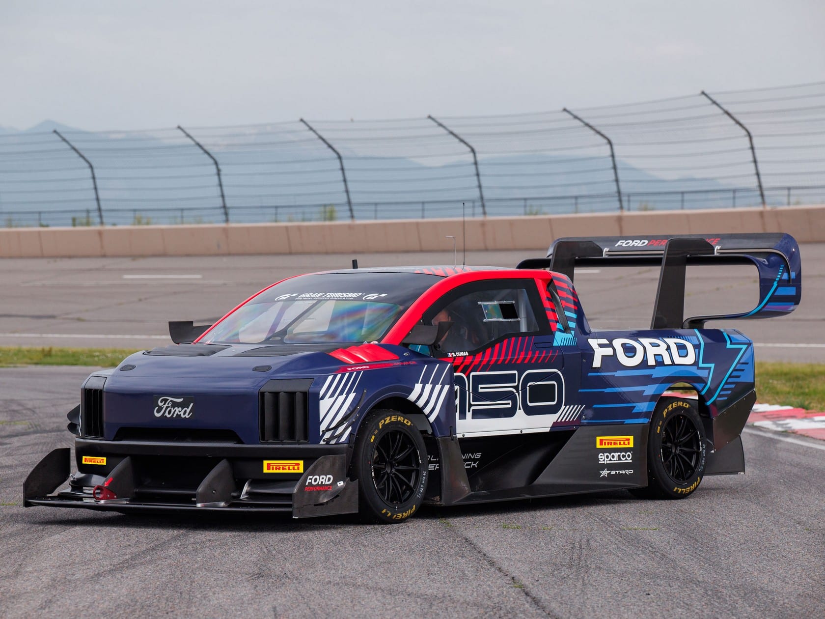 Ford F-150 Lightning SuperTruck : le pick-up électrique va à Pikes Peak avec un look délirant