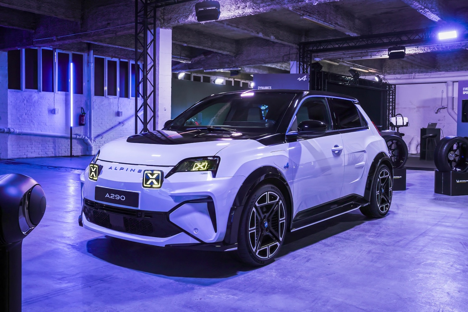 Présentation vidéo - Alpine A290 : la R5 électrique devient une ...