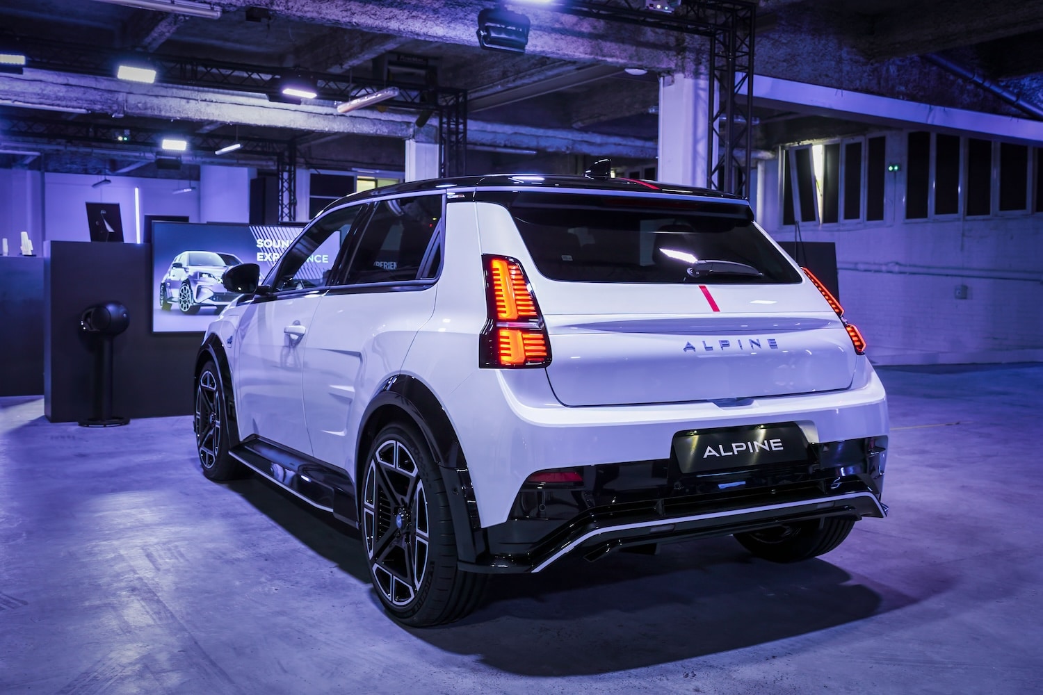 Présentation vidéo - Alpine A290 : la R5 électrique devient une ...