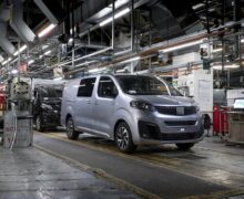 Sans un soutien à la voiture électrique, Stellantis menace de fermer des usines au Royaume-Uni