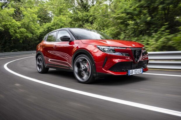 Essai – Alfa Romeo Junior Veloce : un SUV qui cache une vraie petite GTI