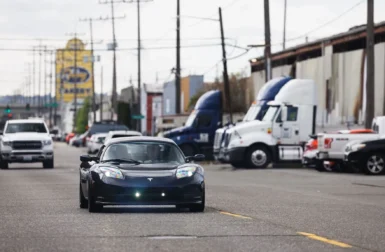 Tesla Roadster : un prototype unique au monde et tenu secret jusqu’ici est à vendre