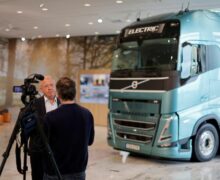 Ce transporteur européen commande 300 camions électriques à Volvo et ne compte pas s’arrêter là