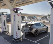 L’Europe franchit le cap des 900 000 points de recharge, c’est bien mais…