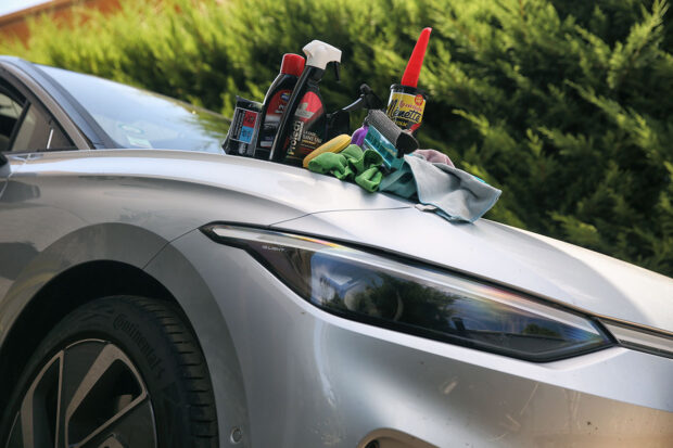 Conso – Comment laver sa voiture sans utiliser une goutte d’eau ?