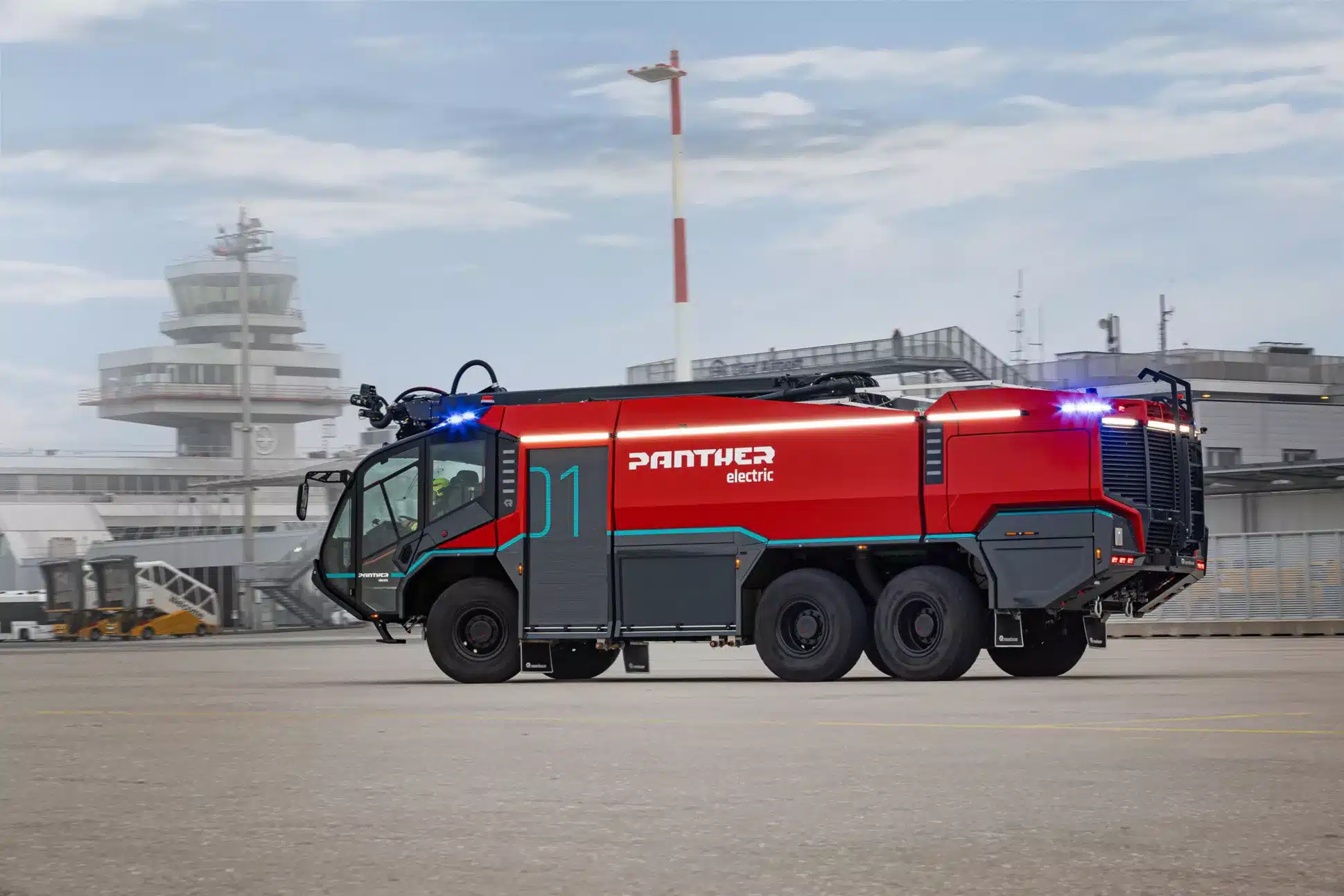 Insolite ce camion de pompiers électrique semble venir du futur