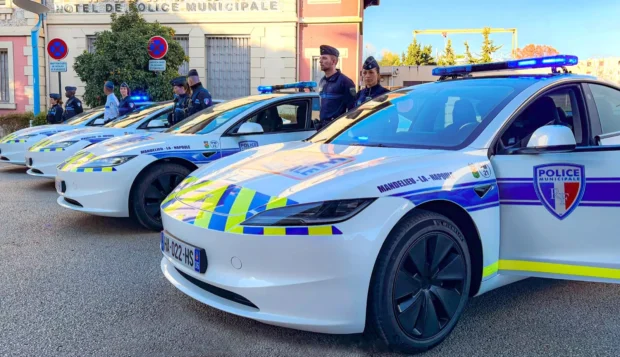 Interview : la police de Mandelieu reçoit des Tesla Model 3, la ville nous explique son choix