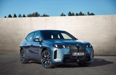 BMW iX restylé (2025) : le grand SUV électrique promet 700 km d’autonomie